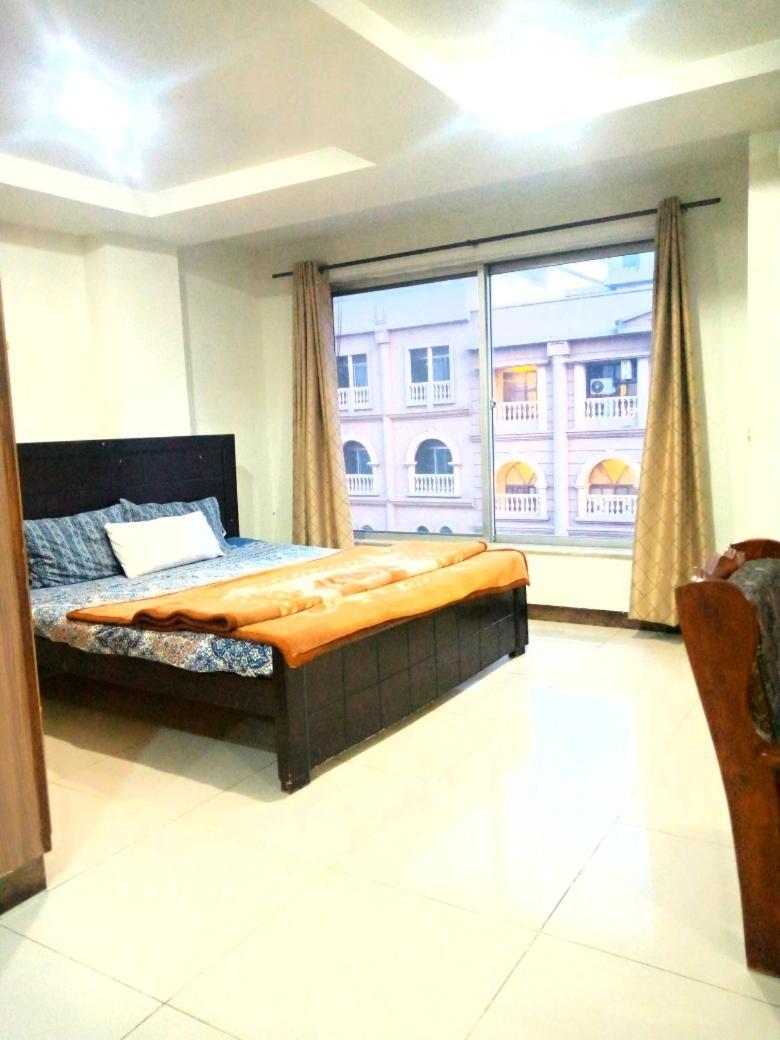 Comfortable Rental Apartments In Bahria Town 拉瓦尔品第 外观 照片