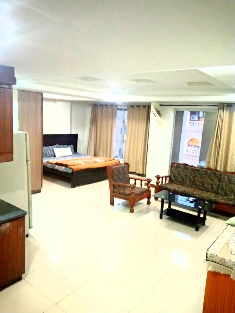 Comfortable Rental Apartments In Bahria Town 拉瓦尔品第 外观 照片